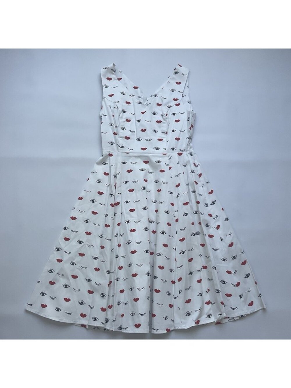 Eva Rose Women’s V-Neck Eye& Lips Print Allover Dress Sleeveless In White Size L